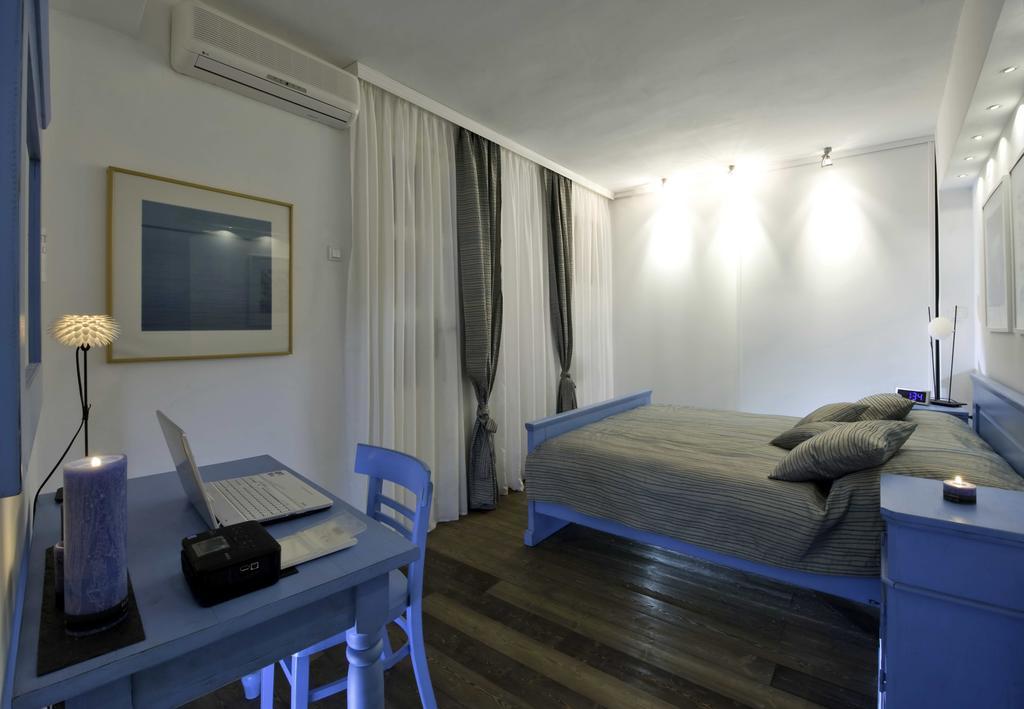 Apartment Whooart Komiža 外观 照片